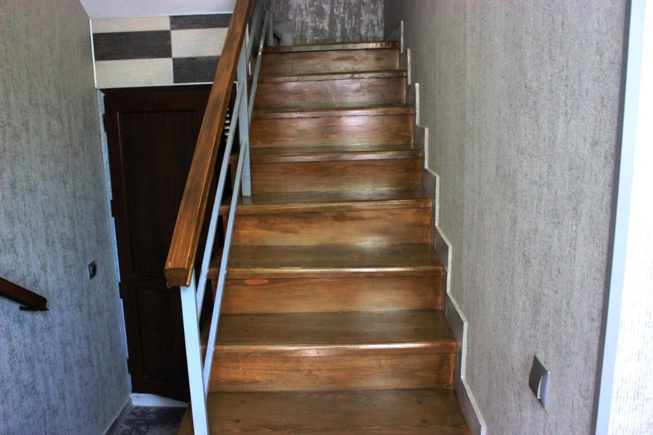 Golden Way Hotell Tbilisi Exteriör bild