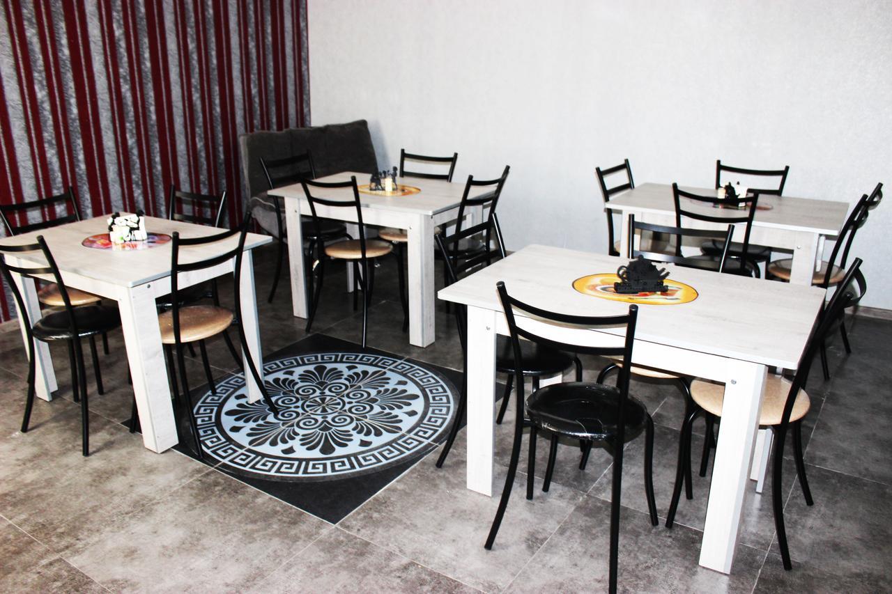 Golden Way Hotell Tbilisi Exteriör bild