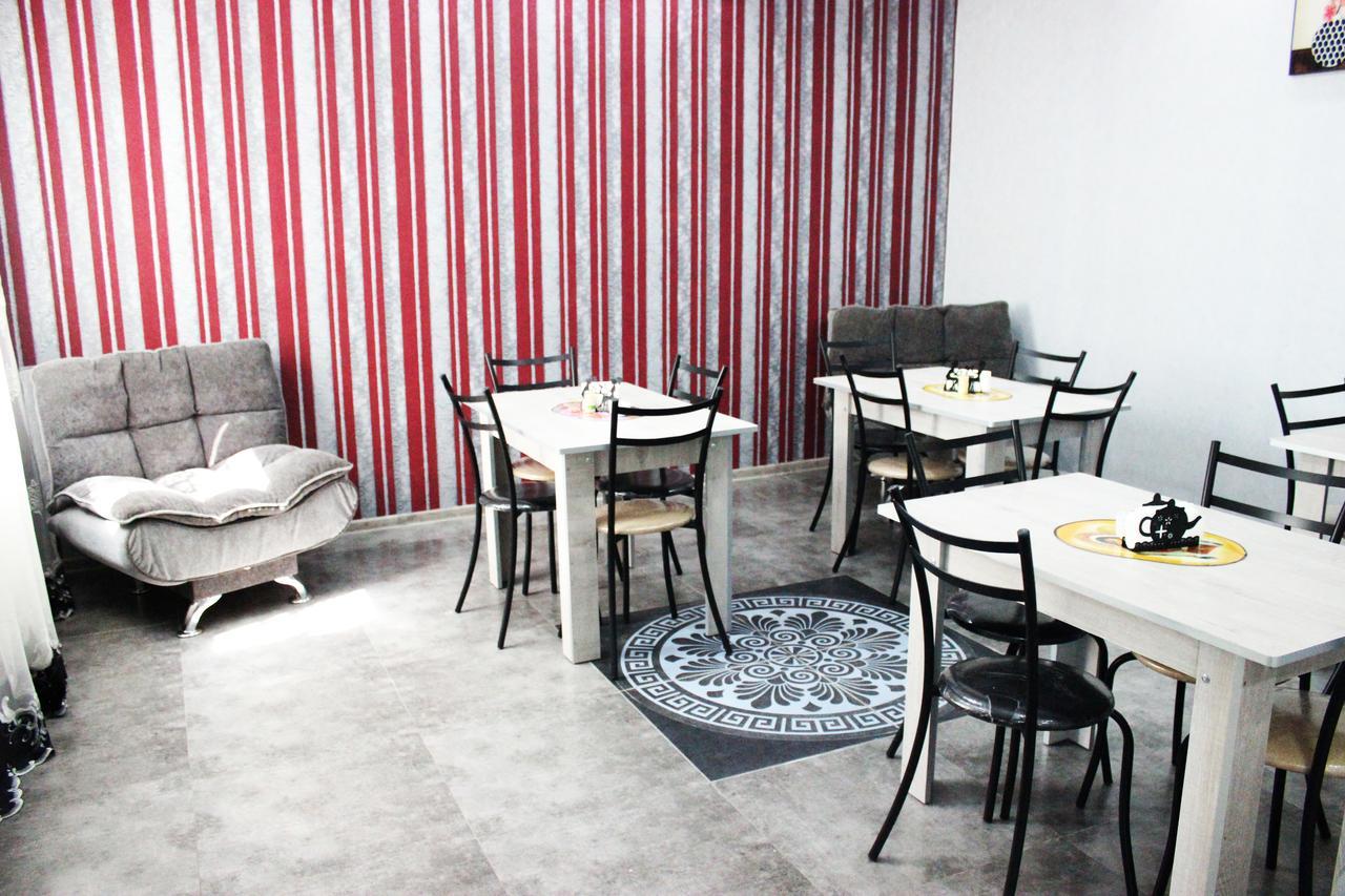 Golden Way Hotell Tbilisi Exteriör bild