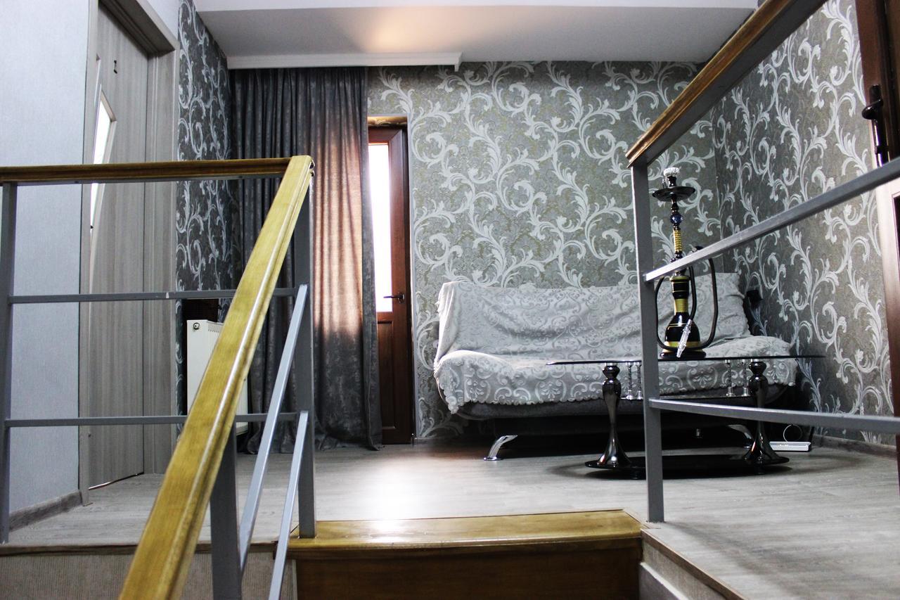 Golden Way Hotell Tbilisi Exteriör bild
