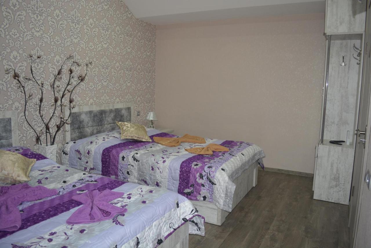 Golden Way Hotell Tbilisi Exteriör bild