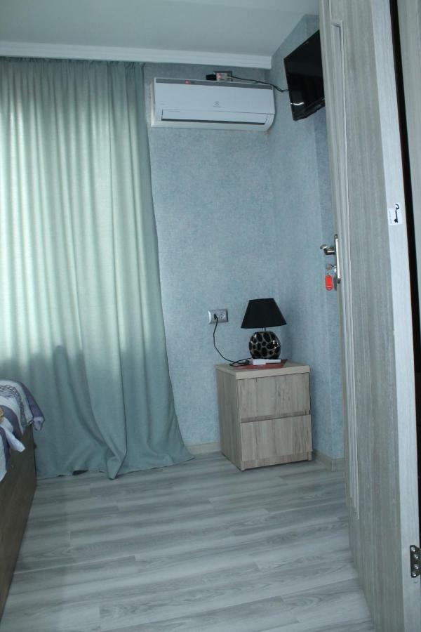 Golden Way Hotell Tbilisi Exteriör bild
